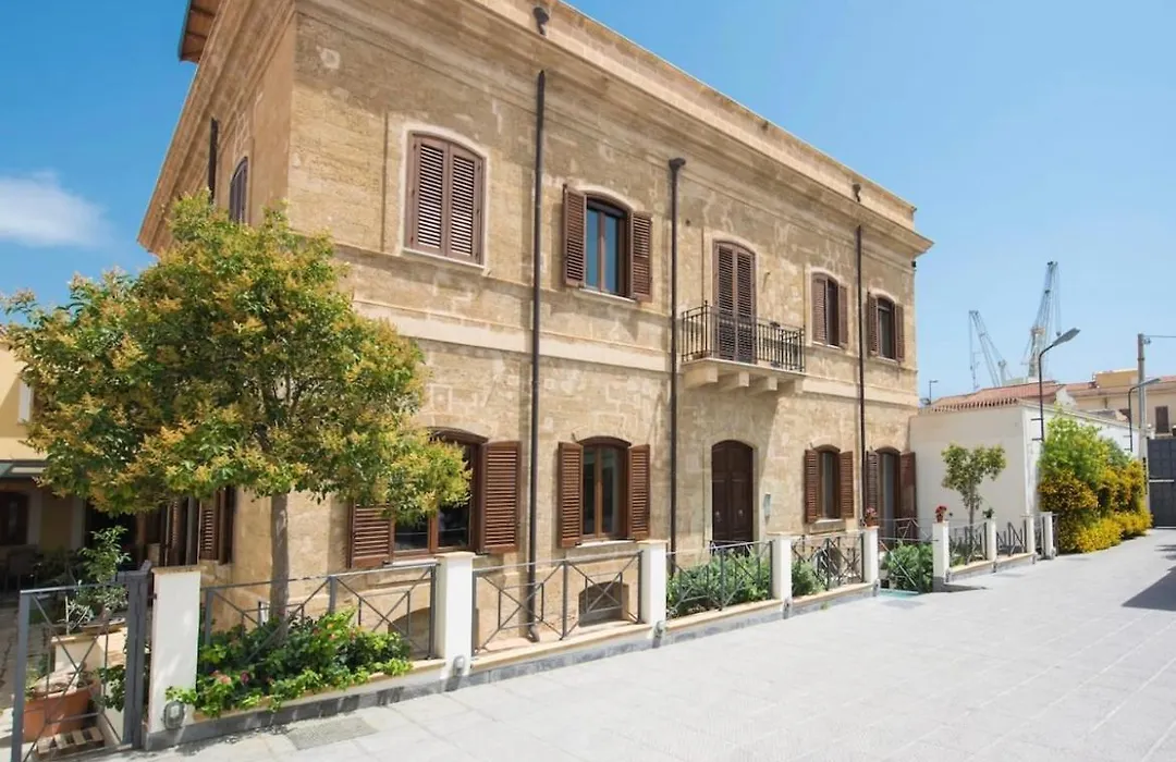 Charming Villa Di Gregorio-1